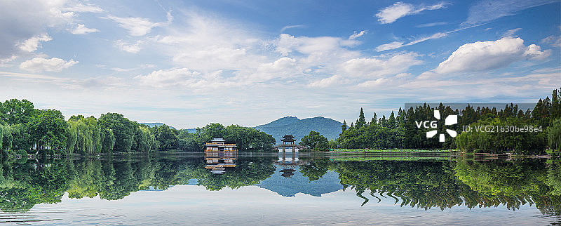 Hangzhou,West lake,Breeze-ruffled Lotus at Quyuan Garden图片素材