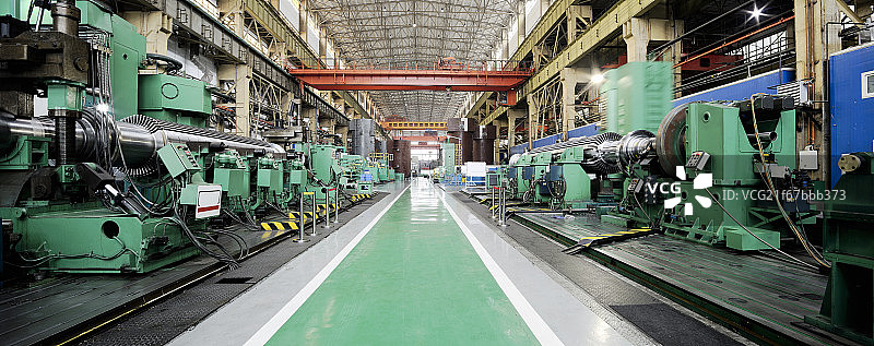 哈尔滨大型工厂车间内部图片素材