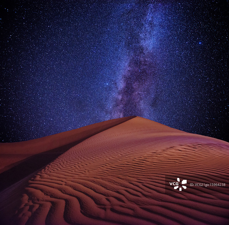 沙漠中的星空图片素材