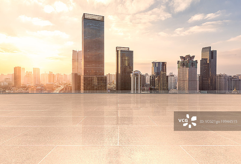 日落时分上海城市风光平台道路图片素材