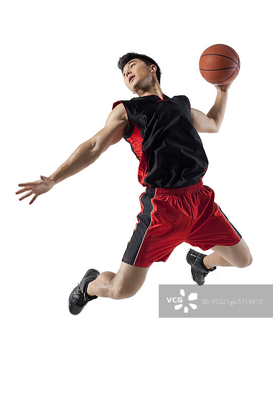 篮球运动员扣球图片素材