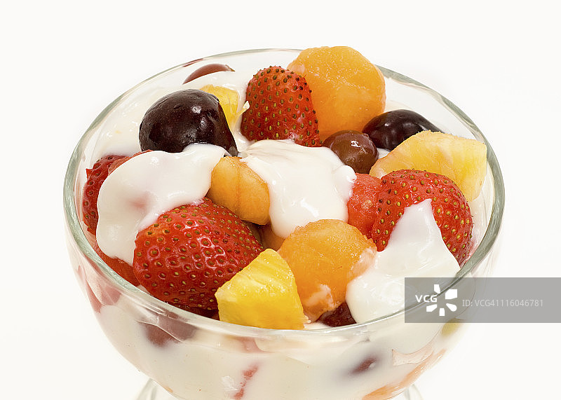 什锦水果和原味酸奶图片素材