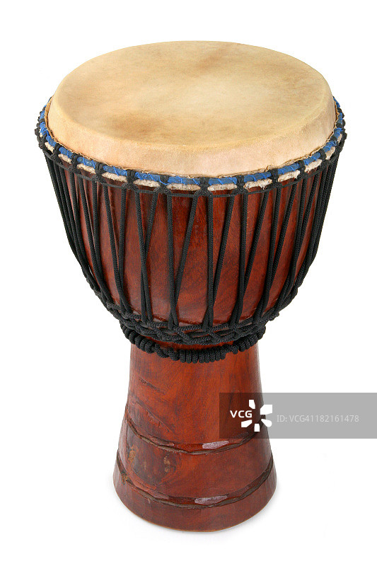 白色背景的非洲Djembe鼓图片素材