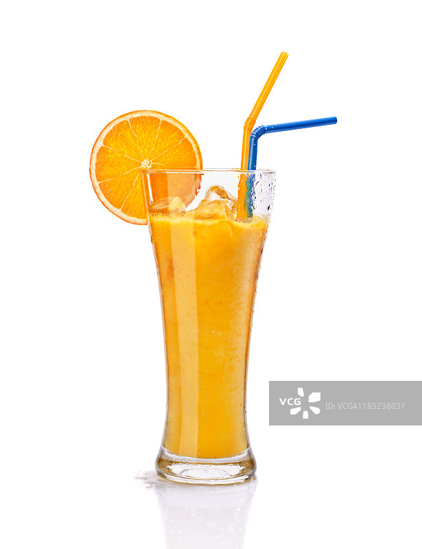 一杯新鲜的橙汁图片素材