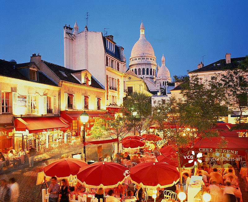 法国，巴黎，蒙马特，Tertre广场，以圣心为背景图片素材