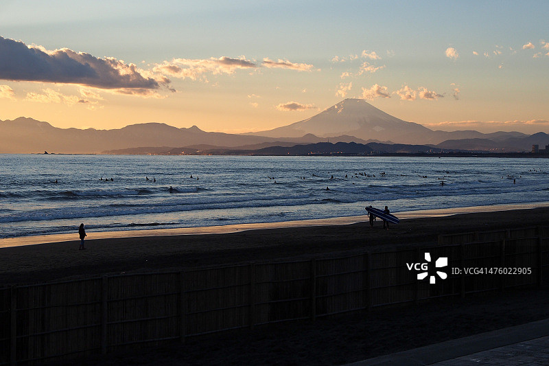 海滩和富士山图片素材