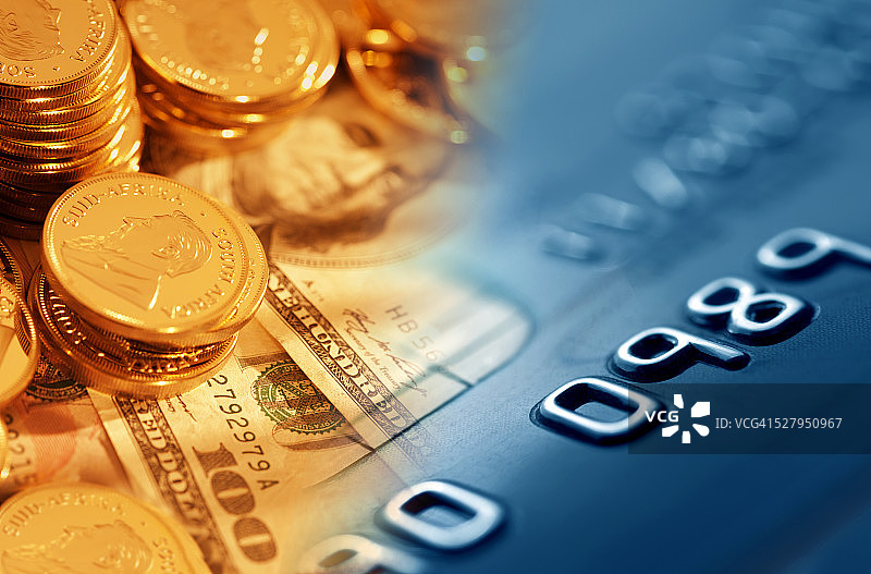 硬币，货币和信用卡的蒙太奇图片素材
