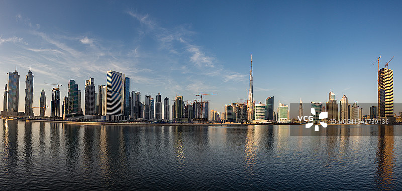 阿联酋迪拜的天际线。图片素材