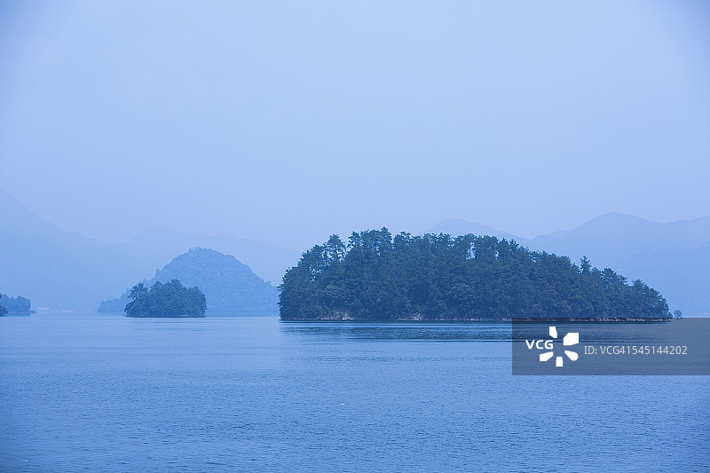 中国典型的山湖——千岛湖，中国浙江图片素材