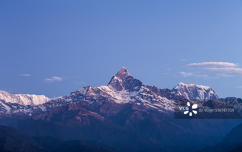 洛子山和珠穆朗玛峰的景色图片素材