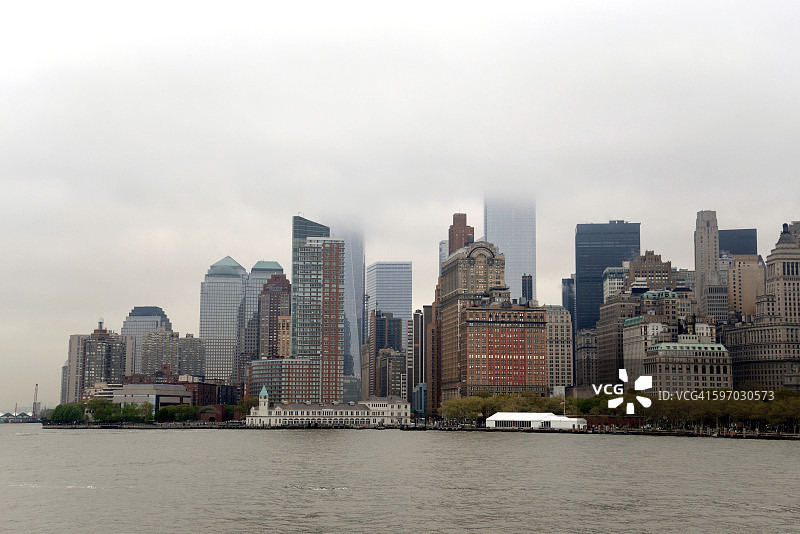 曼哈顿下城上空的低云图片素材