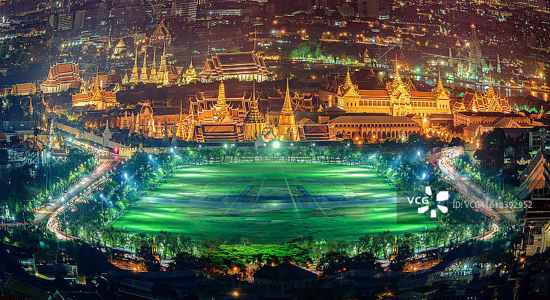 鸟瞰Sanam Luang与大皇宫图片素材