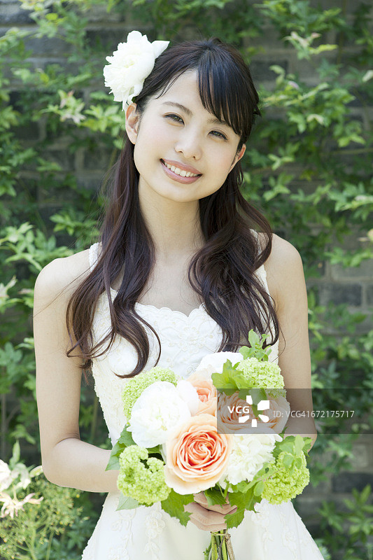 微笑的日本新娘，肖像图片素材