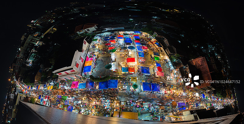 泰国清迈，每周六晚上在乌阿莱路的夜市。图片素材