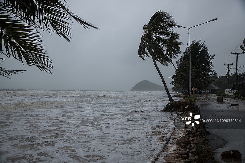 热带风暴引起的风暴潮图片素材