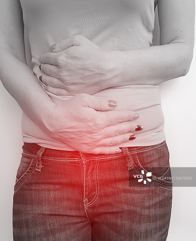 女性腹痛症状图片素材