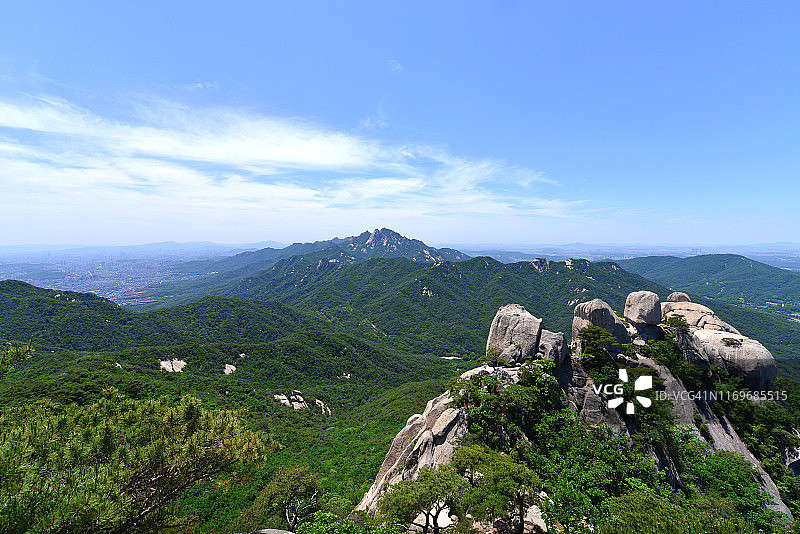 韩国首尔道奉山和布汗山图片素材