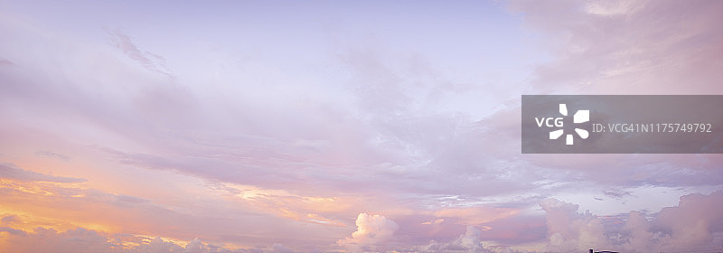 天空云类型-梯度颜色色调图片素材