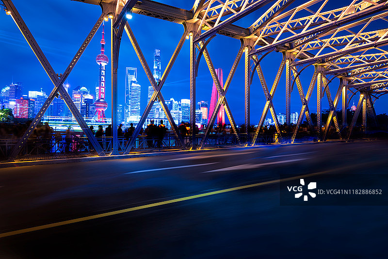 外白桥夜景，上海，中国图片素材