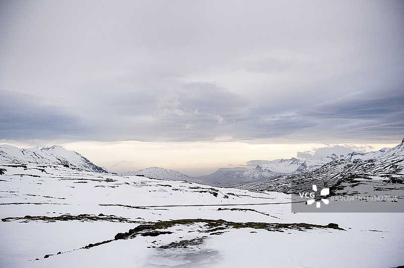 冰岛南部的Oxi山口的冬季景观图片素材