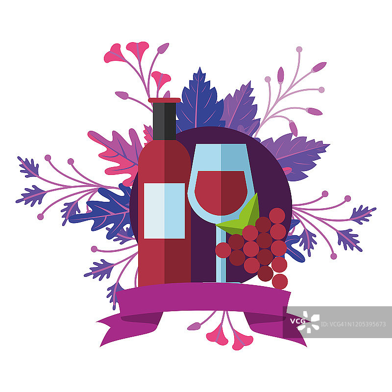 用葡萄和水果做成的酒杯和酒瓶图片素材