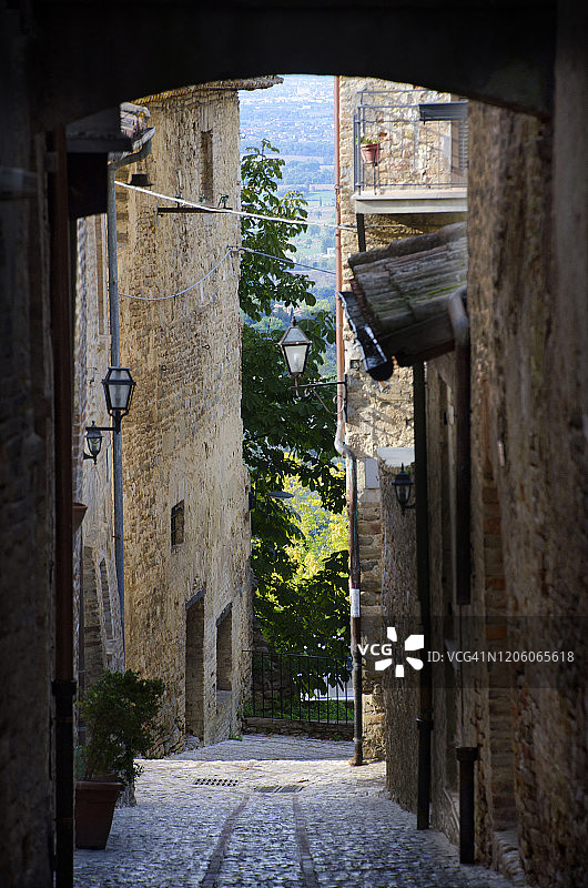 中世纪意大利城镇的建筑图片素材