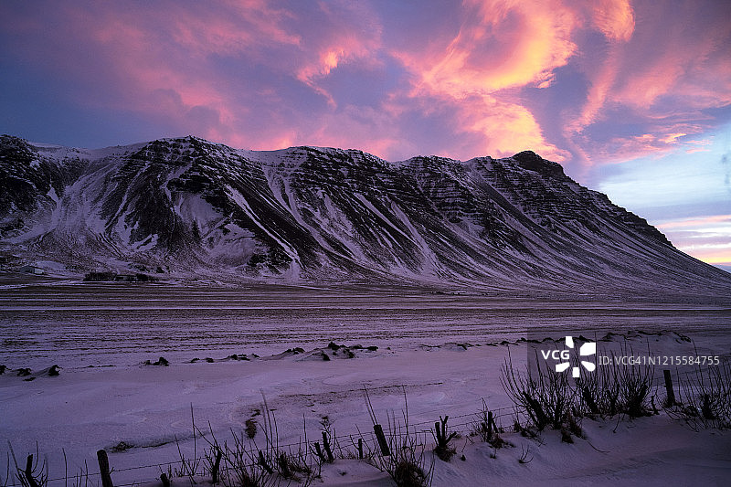 冰岛阿克拉尼斯的日出图片素材