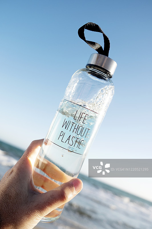 用文字瓶装水，不用塑料生活图片素材
