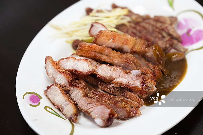 传统的台湾街头小吃，甜点，小吃，美食，红烧猪肉，红烧肉图片素材