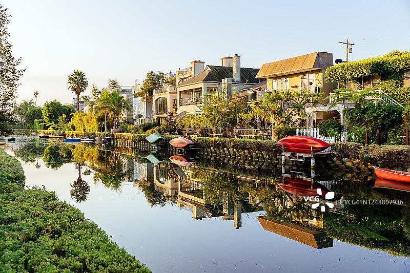 加州洛杉矶威尼斯运河边的房子图片素材
