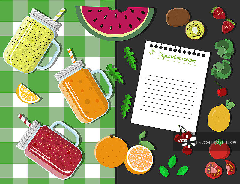俯视图与冰沙，水果，蔬菜和浆果的桌子。这是一张用西瓜、草莓、柑橘、西红柿、猕猴桃、花椰菜和樱桃做成的方格桌布上的水果鸡尾酒食谱。图片素材