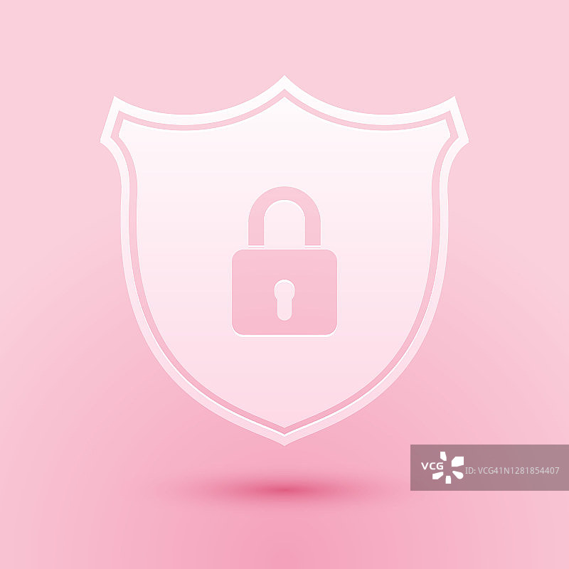 剪纸盾安全与锁图标隔离在粉红色的背景。保护，安全，密码安全。防火墙访问隐私标志。纸艺术风格。向量图片素材