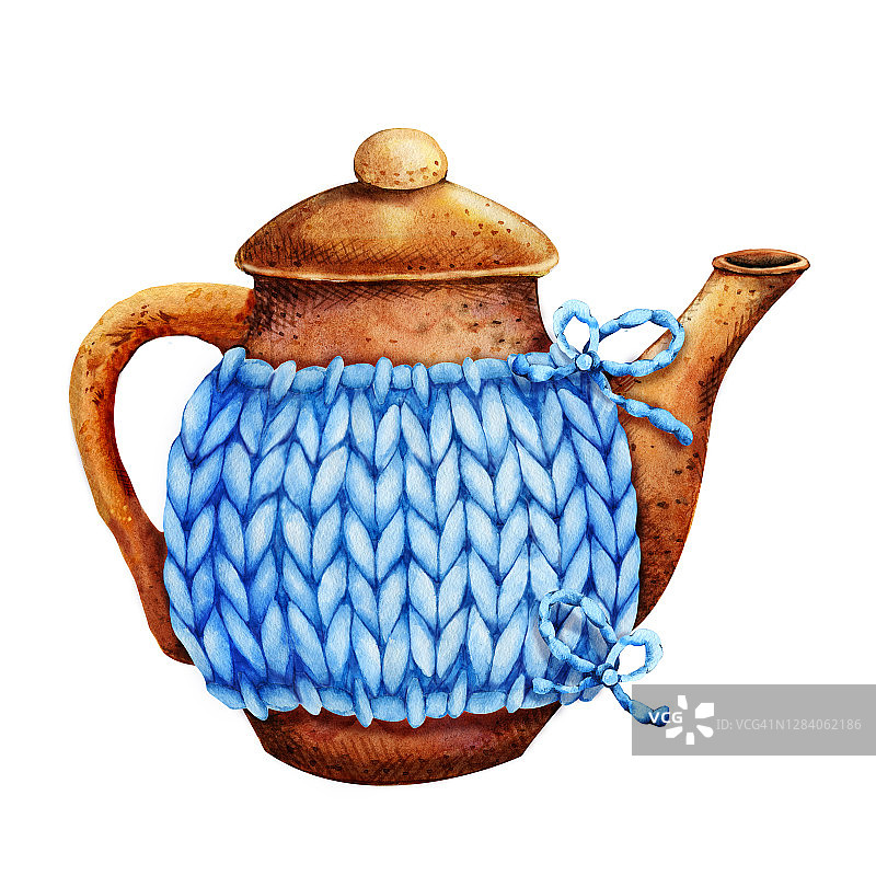 编织衣服中的陶土茶壶。特写水彩插图孤立的白色背景。茶道与家的舒适概念图片素材