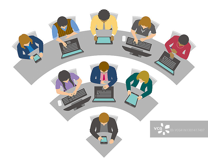 商务人士在Wi-Fi图标形状的桌上进行在线会议或视频会议图片素材