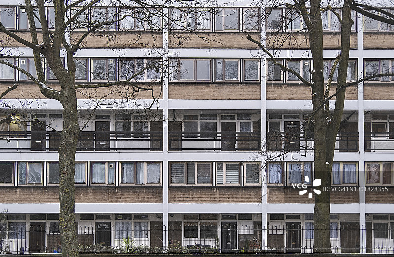 英国公共住房公寓的立面图片素材
