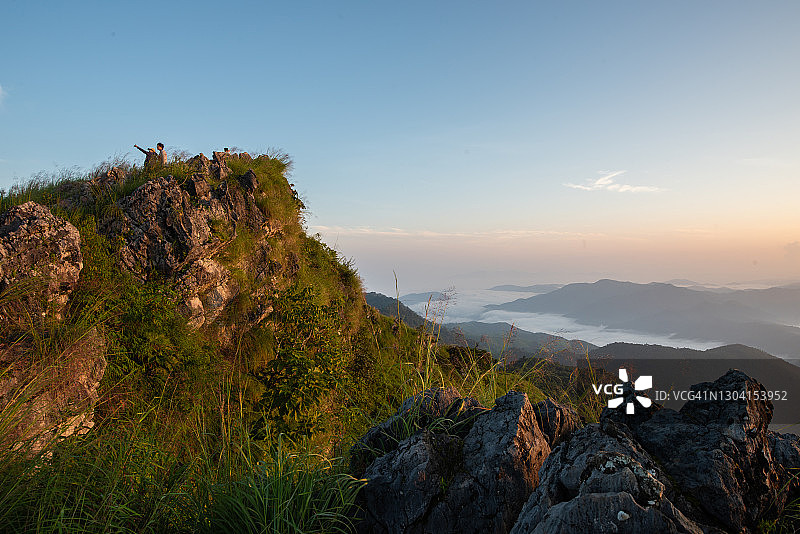 一个美丽的早晨日出在南，泰国北部图片素材