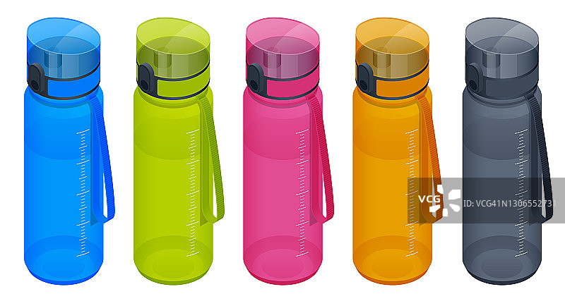 等距集运动水瓶。彩色可重复使用的塑料热水瓶，孤立在白色背景上。图片素材
