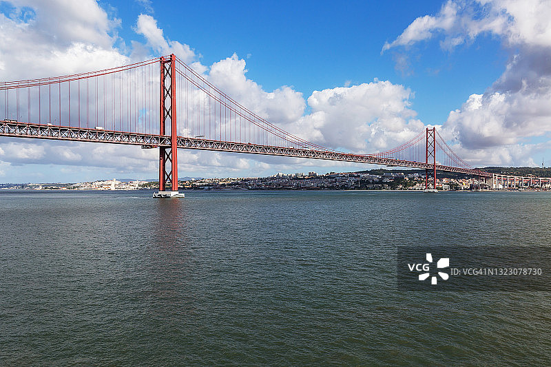 四月二十五日桥——葡萄牙里斯本图片素材