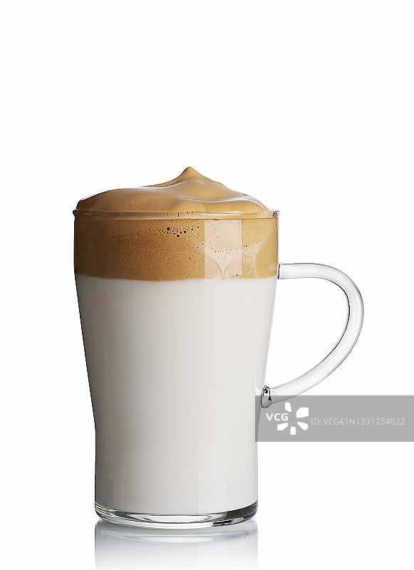 Dalgona咖啡白色背景图片素材