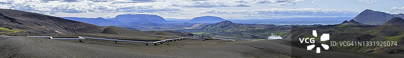 火山发电厂的管道和在背后的米瓦滕，火山口湖Viti，克拉弗拉，斯库塔斯塔迪尔，Nordurland埃斯特拉，冰岛图片素材