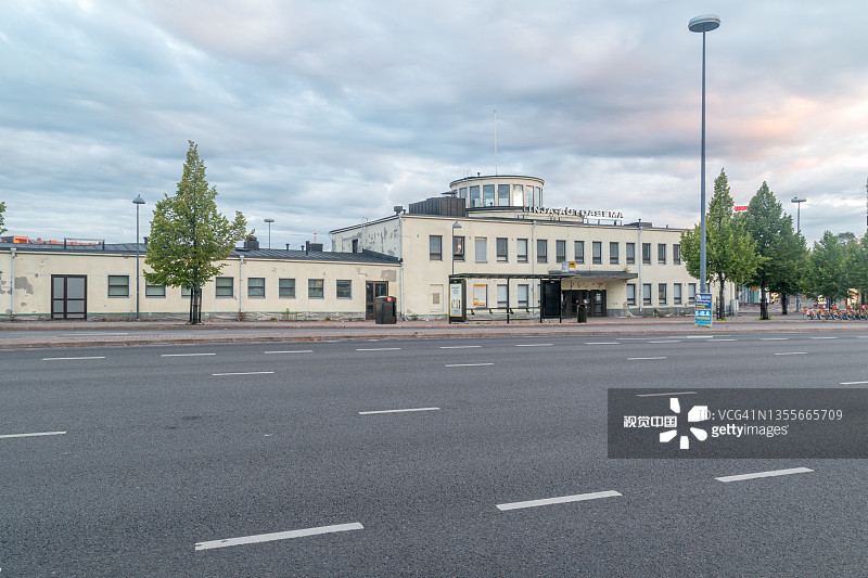 公共汽车- Autoasema大楼。图尔库的公交车站。图片素材