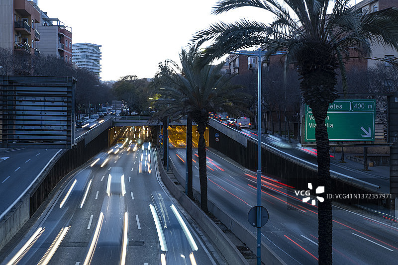 巴塞罗那的交通堵塞图片素材