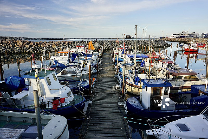 赫特沙尔斯港(丹麦语:赫特沙尔斯港)位于Jammer湾和Tannis湾之间。它是丹麦最大的渔港之一。图片素材
