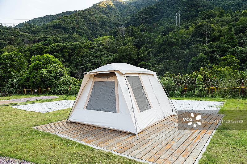 露营，帐篷，野餐，山谷图片素材