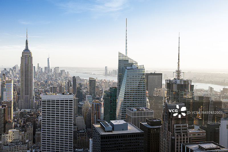 曼哈顿天际线与帝国大厦图片素材