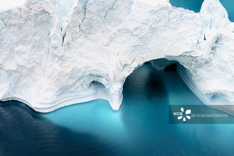 格陵兰岛北冰洋冰山的鸟瞰图图片素材