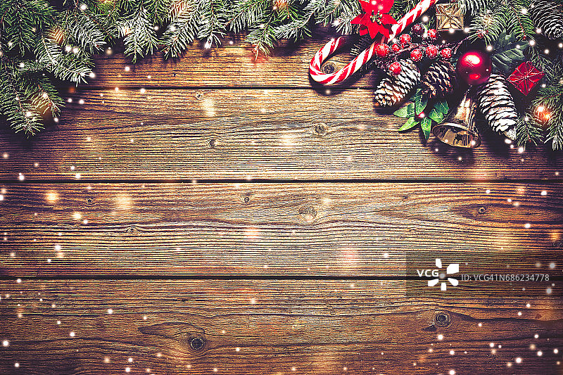 圣诞节背景用冷杉树和装饰图片素材