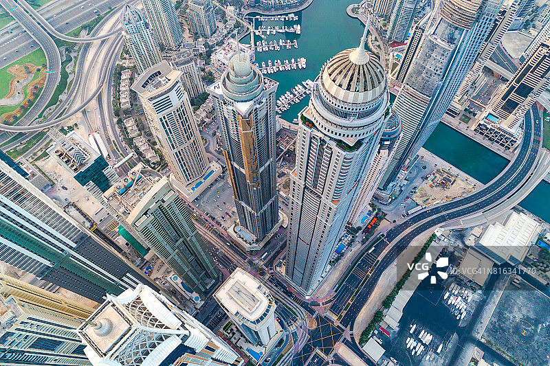 迪拜滨海城市天际线图片素材