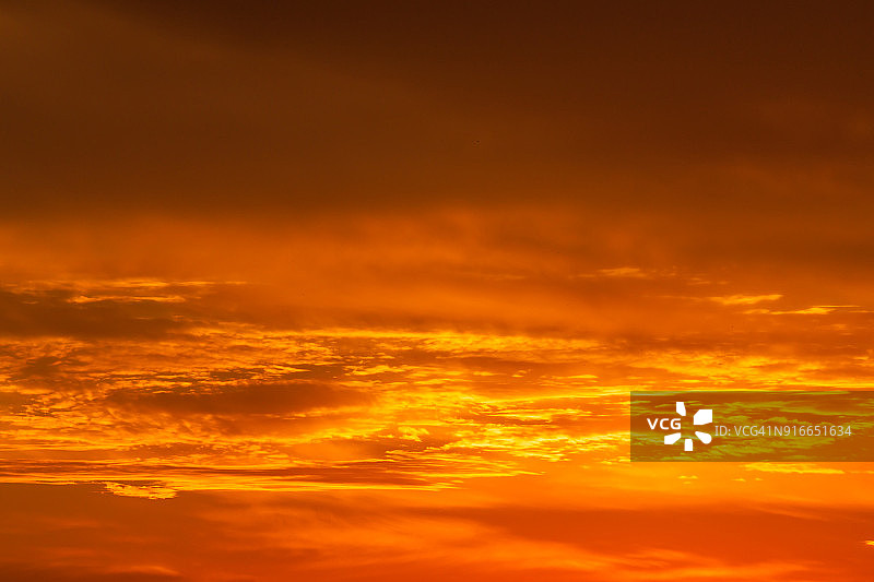 橙色夕阳天空图片素材