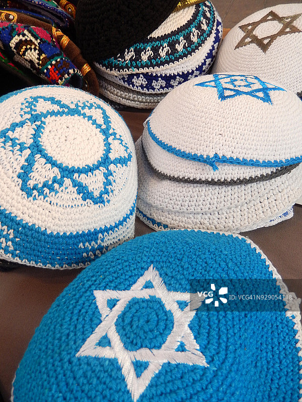 耶路撒冷的蓝色和白色圆顶小帽图片素材